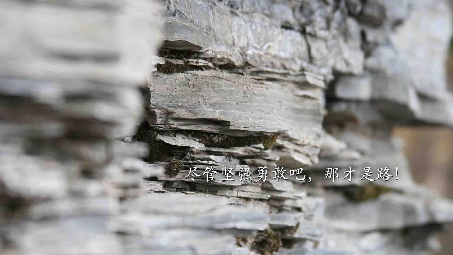 爱游戏登录入口-足球公益行走进少数民族地区传递梦想，足球公益事业