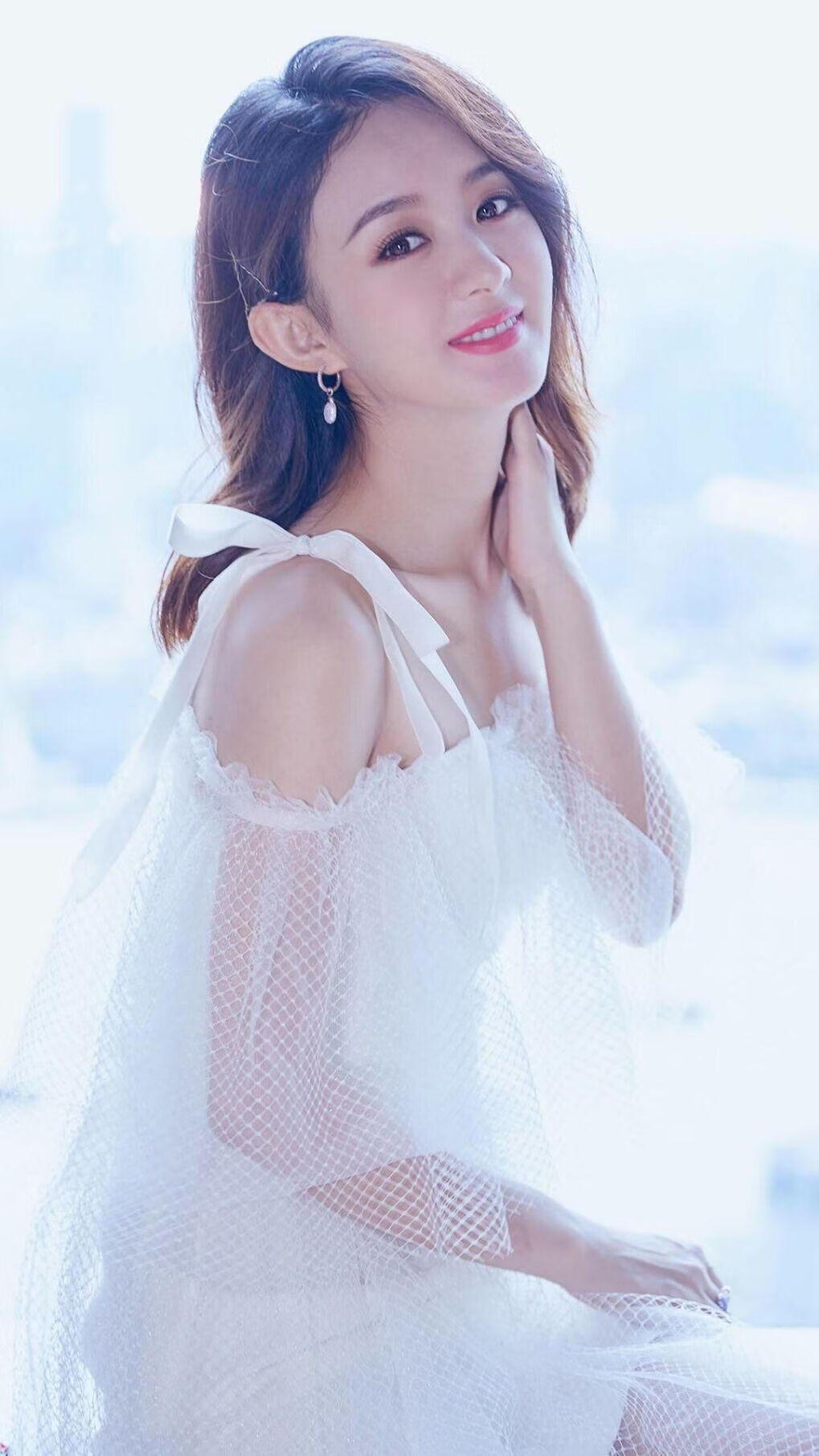 AYX体育官网-哥伦比亚队后卫吉梅内斯在巴黎奥运会上表现出色，哥伦比亚球星j罗