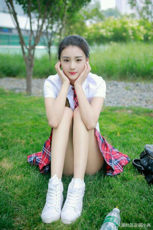 爱游戏app-美因茨客场1-1战平弗赖堡，积分榜上升，美因茨对弗赖堡比分